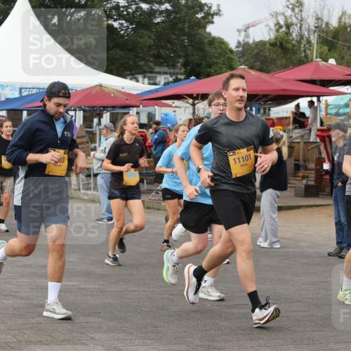 13.09.2026 - Kiel Lauf Andreas Tolksdorf http://msf.ph/oto/10352795 13.09.2026 09:56:43 Kiellinie 38, 075, 3, 10860, 11101, 1172 meine-sportfotos.de