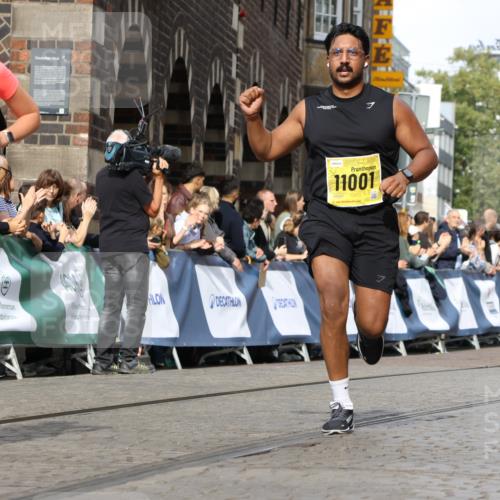 13.09.2026 - 21. swb-Marathon Bremen Strokosch-Dieckow http://msf.ph/oto/10352917 13.09.2026 10:55:17 Ziel 10555, 10646, 10901, 11001, 11620, 11860, 11889, 11908, 11976, 12313, 12800, 13592, 10203, 10256, 10725, 11414, 11748, 11941, 11977, 12030, 12218, 12258, 12348 meine-sportfotos.de