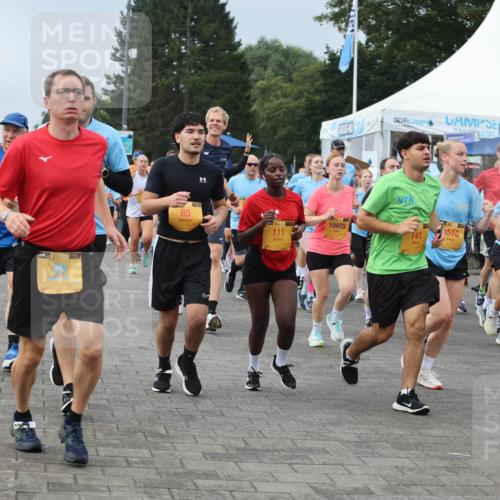 13.09.2026 - Kiel Lauf Andreas Tolksdorf http://msf.ph/oto/10352939 13.09.2026 09:56:47 Kiellinie 46, 4, 85, 111, 10975, 1516 meine-sportfotos.de