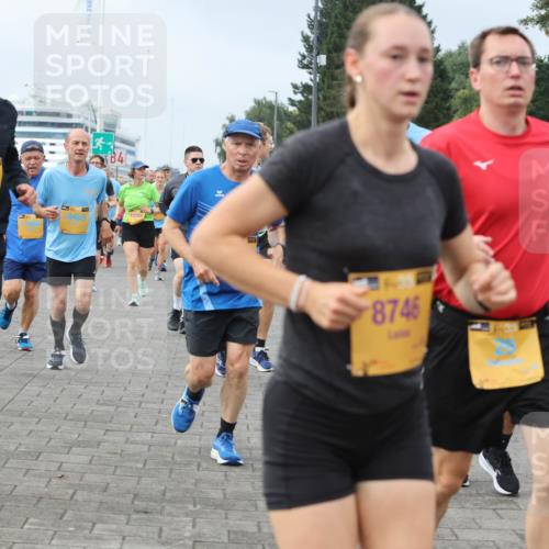 13.09.2026 - Kiel Lauf Andreas Tolksdorf http://msf.ph/oto/10352970 13.09.2026 09:56:47 Kiellinie 1352, 84, 8746, 111, 10975 meine-sportfotos.de