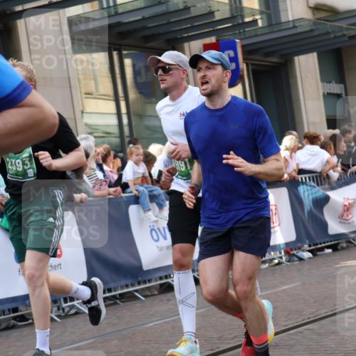 13.09.2026 - 21. swb-Marathon Bremen Strokosch-Dieckow http://msf.ph/oto/10353143 13.09.2026 13:32:52 Ziel 831, 1124, 1532, 2283, 2393, 2440, 2818, 2959, 2980, 3167, 3404, 3710, 3773, 4194, 4243, 4260, 4408, 4492, 4536, 4565, 4659, 5040, 5090, 5191, 5324, 5395, 5410, 5706, 5749, 5790, 5914, 5981, 6614, 6915, 6941, 7145, 7421, 7467, 7756, 7788, 7789, 7830, 8061, 9269, 9292, 9406, 9616, 9745, 9829, 9856, 13019, 13028, 13039, 13084, 13092, 13093, 13101, 13146, 891, 1437, 1687, 2611, 2638, 2992, 3354, 3878, 3895, 3902, 4233, 4323, 4862, 5009, 5090, 5398, 5581, 6760 meine-sportfotos.de