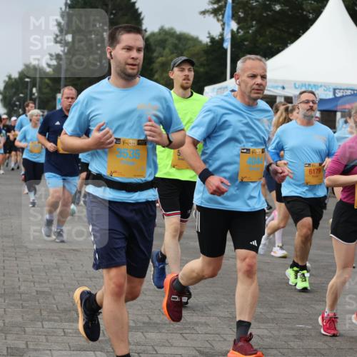13.09.2026 - Kiel Lauf Andreas Tolksdorf http://msf.ph/oto/10353147 13.09.2026 09:56:55 Kiellinie 38, 3535, 5, 4044, 6179, 1206 meine-sportfotos.de