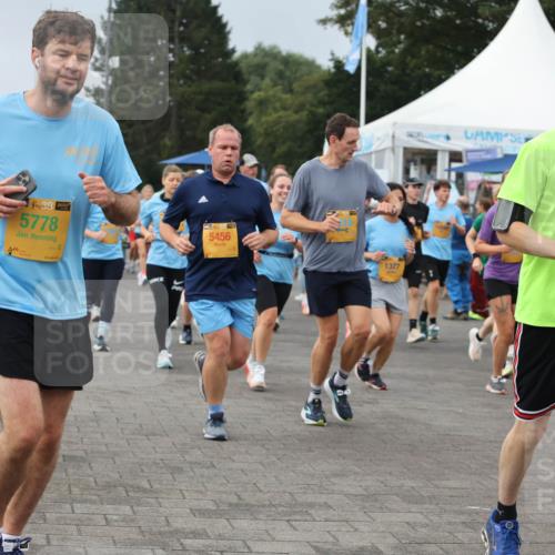 13.09.2026 - Kiel Lauf Andreas Tolksdorf http://msf.ph/oto/10353185 13.09.2026 09:56:56 Kiellinie 38, 5778, 5456, 1377, 74 meine-sportfotos.de