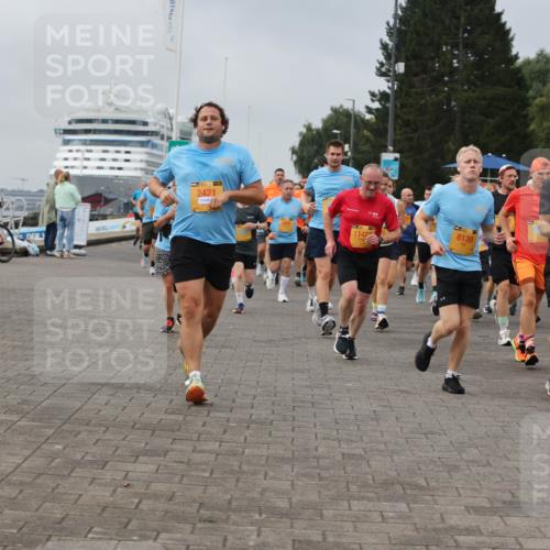 13.09.2026 - Kiel Lauf Andreas Tolksdorf http://msf.ph/oto/10353242 13.09.2026 09:57:01 Kiellinie 2421, 1142, 8139 meine-sportfotos.de