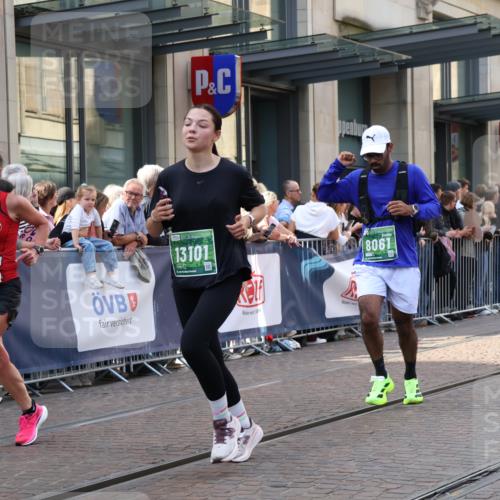 13.09.2026 - 21. swb-Marathon Bremen Strokosch-Dieckow http://msf.ph/oto/10353256 13.09.2026 13:32:56 Ziel 831, 1124, 2283, 2393, 2440, 2818, 2959, 2980, 3404, 3710, 4052, 4243, 4260, 4408, 4492, 4536, 4565, 4659, 5040, 5191, 5324, 5395, 5410, 5560, 5660, 5749, 5790, 5861, 5862, 5914, 5981, 6421, 6597, 6614, 6777, 6915, 6997, 7145, 7421, 7467, 7788, 7789, 7830, 8061, 8599, 8602, 9206, 9269, 9292, 9616, 9856, 13019, 13028, 13039, 13084, 13092, 13093, 13101, 13146, 891, 1437, 1532, 2611, 2638, 3167, 3354, 3404, 3773, 3895, 3902, 4194, 4233, 4323, 4862, 5009, 5090, 5398, 5581 meine-sportfotos.de