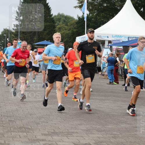 13.09.2026 - Kiel Lauf Andreas Tolksdorf http://msf.ph/oto/10353260 13.09.2026 09:57:02 Kiellinie 2421, 427, 3054, 139, 1, 39, 1816, 5222 meine-sportfotos.de