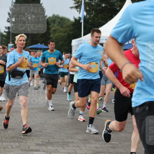 13.09.2026 - Kiel Lauf Andreas Tolksdorf http://msf.ph/oto/10353360 13.09.2026 09:57:04 Kiellinie 13, 6050, 11, 391, 2422 meine-sportfotos.de