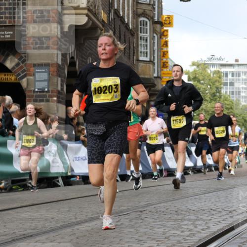 13.09.2026 - 21. swb-Marathon Bremen Strokosch-Dieckow http://msf.ph/oto/10353621 13.09.2026 10:55:43 Ziel 10203, 10256, 10725, 11014, 11414, 11466, 11631, 11748, 11910, 11941, 11977, 12030, 12201, 12218, 12258, 12348, 12549, 10374, 10690, 10703, 10952, 11972, 12061, 12108, 12143, 12484 meine-sportfotos.de