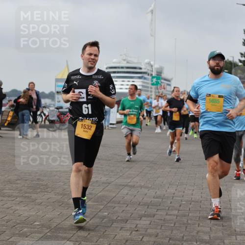 13.09.2026 - Kiel Lauf Andreas Tolksdorf http://msf.ph/oto/10353649 13.09.2026 09:57:14 Kiellinie 61, 98, 1532, 6287, 107, 38, 5685 meine-sportfotos.de