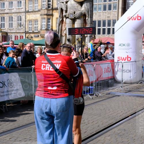 13.09.2026 - 21. swb-Marathon Bremen Tim E. http://msf.ph/oto/10353706 13.09.2026 12:43:31 Ziel  meine-sportfotos.de
