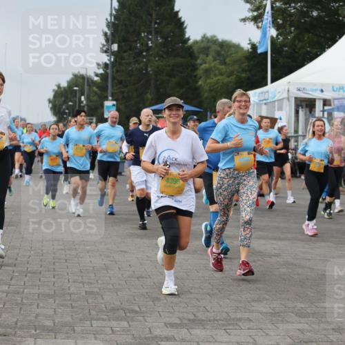 13.09.2026 - Kiel Lauf Andreas Tolksdorf http://msf.ph/oto/10353877 13.09.2026 09:57:23 Kiellinie 39, 4450, 38, 4395, 1, 2026 meine-sportfotos.de