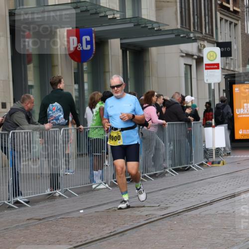 13.09.2026 - 21. swb-Marathon Bremen Strokosch-Dieckow http://msf.ph/oto/10354034 13.09.2026 11:15:26 Ziel 10572, 10900, 11307, 11504, 11778, 11897, 11940, 12137, 10606, 11424, 11694, 11990 meine-sportfotos.de