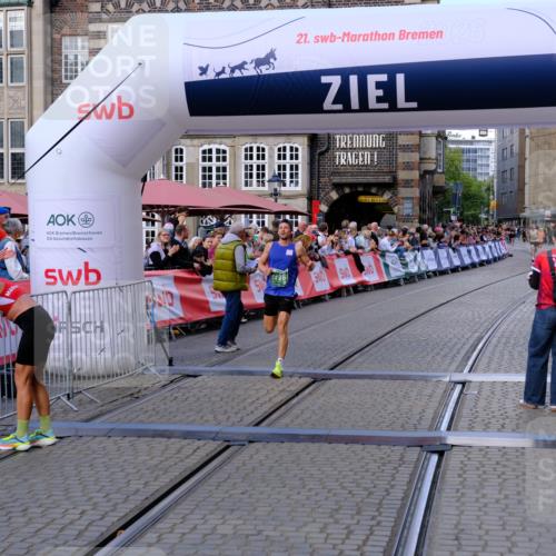 13.09.2026 - 21. swb-Marathon Bremen Tim E. http://msf.ph/oto/10354156 13.09.2026 12:45:08 Ziel 289, 814, 4474, 6485, 8285 meine-sportfotos.de
