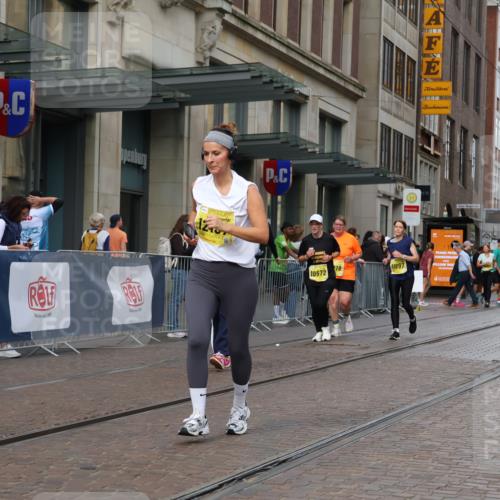 13.09.2026 - 21. swb-Marathon Bremen Strokosch-Dieckow http://msf.ph/oto/10354160 13.09.2026 11:15:33 Ziel 10474, 10572, 10665, 10900, 11217, 11307, 11549, 11613, 11778, 11897, 11940, 12046, 12137, 12306, 10606, 11424, 11504 meine-sportfotos.de