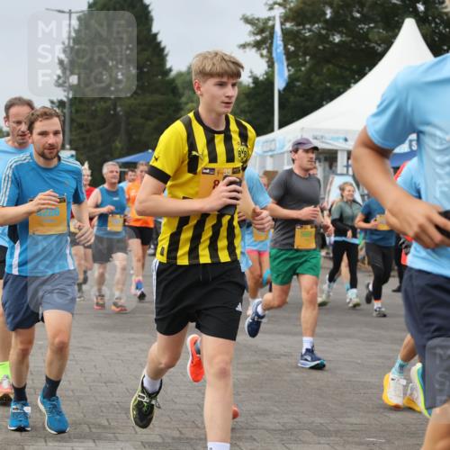 13.09.2026 - Kiel Lauf Andreas Tolksdorf http://msf.ph/oto/10354162 13.09.2026 09:57:38 Kiellinie 84, 286, 38, 3949, 1496 meine-sportfotos.de