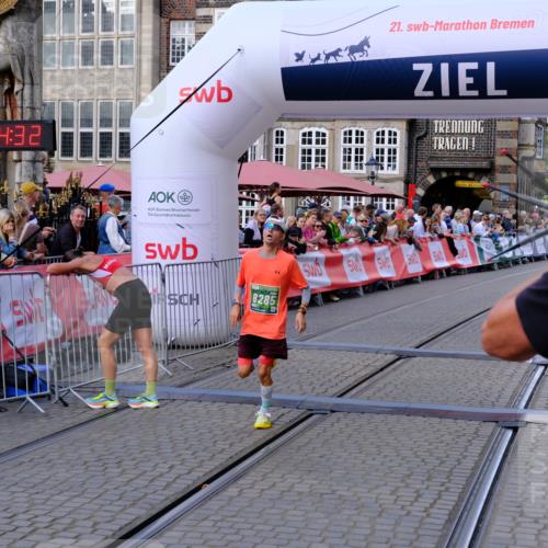 13.09.2026 - 21. swb-Marathon Bremen Tim E. http://msf.ph/oto/10354413 13.09.2026 12:45:21 Ziel 322, 814, 1187, 1544, 1840, 4474, 8285 meine-sportfotos.de