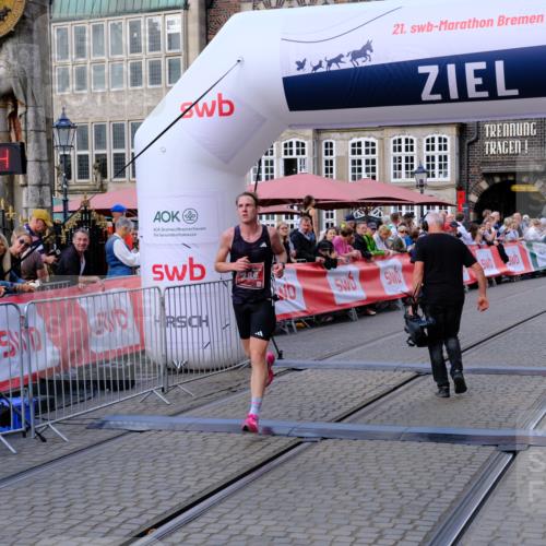 13.09.2026 - 21. swb-Marathon Bremen Tim E. http://msf.ph/oto/10354495 13.09.2026 12:45:33 Ziel 1544 meine-sportfotos.de