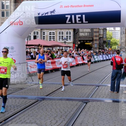13.09.2026 - 21. swb-Marathon Bremen Tim E. http://msf.ph/oto/10354607 13.09.2026 12:45:50 Ziel 2032 meine-sportfotos.de