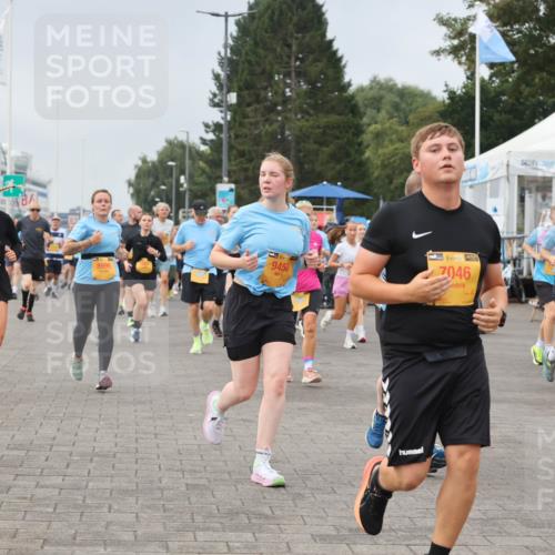 13.09.2026 - Kiel Lauf Andreas Tolksdorf http://msf.ph/oto/10354643 13.09.2026 09:57:52 Kiellinie 5636, 9458, 8996, 38, 7046 meine-sportfotos.de
