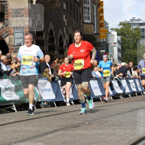 13.09.2026 - 21. swb-Marathon Bremen Strokosch-Dieckow http://msf.ph/oto/10354683 13.09.2026 10:56:05 Ziel 10243, 10297, 10374, 10379, 10423, 10529, 10550, 10703, 10809, 10881, 10952, 11377, 11510, 11557, 11862, 12108, 12125, 12143, 12150, 12188, 10184, 10211, 10246, 10322, 10365, 10443, 10670, 10699, 10949, 10957, 10960, 11219, 11280, 11570, 11693, 11782, 12452, 12476 meine-sportfotos.de