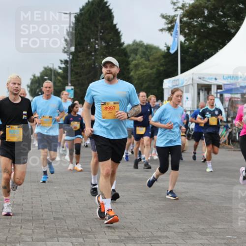 13.09.2026 - Kiel Lauf Andreas Tolksdorf http://msf.ph/oto/10354912 13.09.2026 09:58:02 Kiellinie 8022, 8997 meine-sportfotos.de