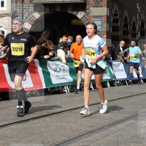 13.09.2026 - 21. swb-Marathon Bremen Strokosch-Dieckow http://msf.ph/oto/10355092 13.09.2026 10:56:17 Ziel 10298, 10374, 10690, 10703, 11790, 11972, 12061, 12108, 12143, 12484, 13565, 10184, 10211, 10322, 10356, 10670, 10675, 10844, 11069, 11256, 11317, 11407, 11795, 11844, 11855, 11871, 12543 meine-sportfotos.de