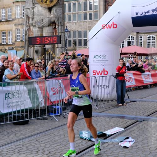 13.09.2026 - 21. swb-Marathon Bremen Tim E. http://msf.ph/oto/10355252 13.09.2026 12:46:38 Ziel 103, 1253, 1352, 1525, 8044 meine-sportfotos.de