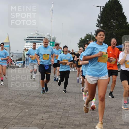 13.09.2026 - Kiel Lauf Andreas Tolksdorf http://msf.ph/oto/10355300 13.09.2026 09:58:14 Kiellinie 4915, 6540, 13, 2000, 1, 39, 8561 meine-sportfotos.de