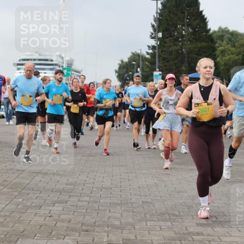 13.09.2026 - Kiel Lauf Andreas Tolksdorf http://msf.ph/oto/10355433 13.09.2026 09:58:27 Kiellinie 38, 2627, 1222, 38, 5600 meine-sportfotos.de