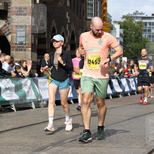13.09.2026 - 21. swb-Marathon Bremen Strokosch-Dieckow http://msf.ph/oto/10355496 13.09.2026 10:56:26 Ziel 10246, 10298, 10365, 10443, 10690, 10699, 10949, 10957, 10960, 11219, 11280, 11782, 11790, 11972, 12061, 12476, 12484, 13565, 10240, 10356, 10372, 10540, 10721, 10824, 10936, 11064, 11069, 11349, 11407, 11474, 11601, 11844, 11855, 11871, 11911, 11996, 12543 meine-sportfotos.de