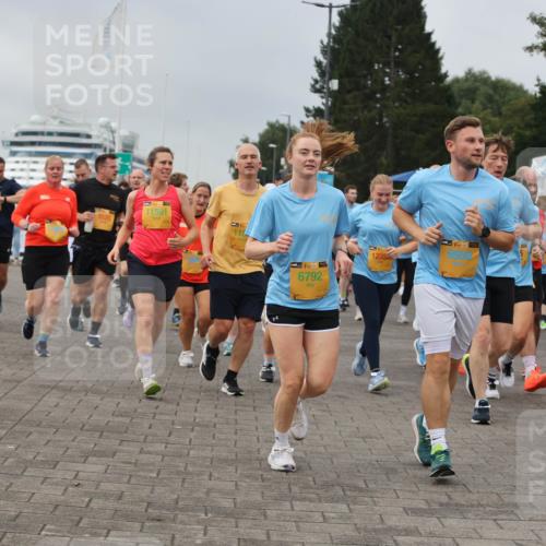 13.09.2026 - Kiel Lauf Andreas Tolksdorf http://msf.ph/oto/10355940 13.09.2026 09:58:46 Kiellinie 11561, 6792, 1235, 9959 meine-sportfotos.de