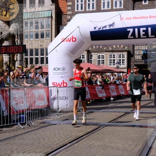13.09.2026 - 21. swb-Marathon Bremen Tim E. http://msf.ph/oto/10356023 13.09.2026 12:48:51 Ziel 314, 5428 meine-sportfotos.de