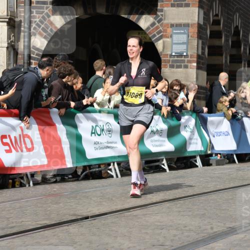 13.09.2026 - 21. swb-Marathon Bremen Strokosch-Dieckow http://msf.ph/oto/10356078 13.09.2026 10:56:41 Ziel 10184, 10211, 10246, 10322, 10356, 10443, 10670, 10675, 10699, 10844, 11256, 11280, 11317, 11570, 11693, 11782, 11795, 11844, 11855, 11871, 12452, 10486, 10610, 10771, 10888, 11000, 11079, 11872, 12284, 12434 meine-sportfotos.de
