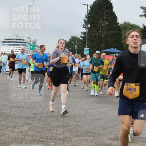 13.09.2026 - Kiel Lauf Andreas Tolksdorf http://msf.ph/oto/10356236 13.09.2026 09:59:00 Kiellinie 84, 10569, 5261, 158, 38, 9920 meine-sportfotos.de