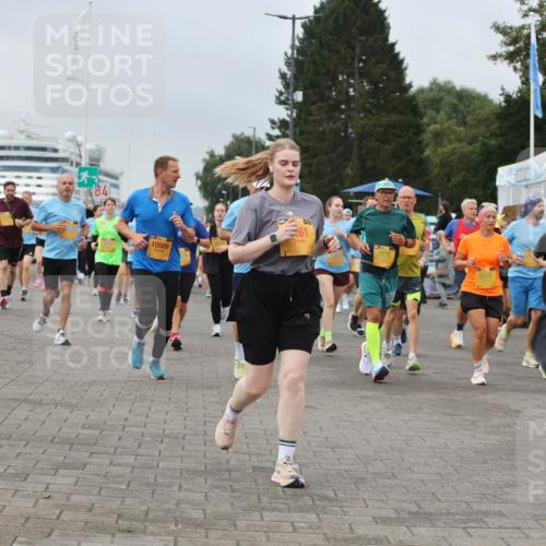 13.09.2026 - Kiel Lauf Andreas Tolksdorf http://msf.ph/oto/10356259 13.09.2026 09:59:01 Kiellinie 10569, 2579, 2576 meine-sportfotos.de