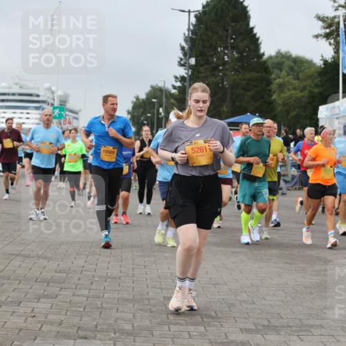 13.09.2026 - Kiel Lauf Andreas Tolksdorf http://msf.ph/oto/10356268 13.09.2026 09:59:01 Kiellinie 10569, 385, 5261, 2578, 2576 meine-sportfotos.de