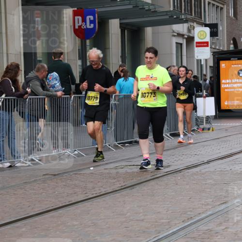 13.09.2026 - 21. swb-Marathon Bremen Strokosch-Dieckow http://msf.ph/oto/10356318 13.09.2026 11:16:59 Ziel 10335, 10472, 10773, 10779, 10979, 11355, 11495, 11672, 12101, 10295, 10679, 10999, 11456, 11461, 11653, 11867, 12089, 12287 meine-sportfotos.de