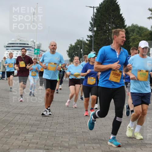 13.09.2026 - Kiel Lauf Andreas Tolksdorf http://msf.ph/oto/10356321 13.09.2026 09:59:03 Kiellinie 9979, 13, 10569, 39, 8765 meine-sportfotos.de