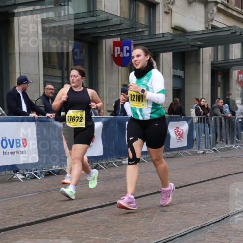13.09.2026 - 21. swb-Marathon Bremen Strokosch-Dieckow http://msf.ph/oto/10356461 13.09.2026 11:17:06 Ziel 10472, 10773, 10779, 10979, 11495, 11672, 11709, 12101, 12334, 10295, 10335, 10679, 10999, 11355, 11456, 11461, 11653, 11867, 12089, 12287 meine-sportfotos.de