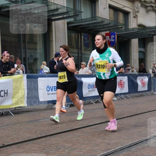 13.09.2026 - 21. swb-Marathon Bremen Strokosch-Dieckow http://msf.ph/oto/10356477 13.09.2026 11:17:06 Ziel 10472, 10773, 10779, 10979, 11495, 11672, 11709, 12101, 12334, 10295, 10335, 10679, 10999, 11355, 11456, 11461, 11653, 11867, 12089, 12287 meine-sportfotos.de