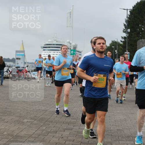 13.09.2026 - Kiel Lauf Andreas Tolksdorf http://msf.ph/oto/10356573 13.09.2026 09:59:13 Kiellinie 10594, 38, 494, 1846, 38, 8788 meine-sportfotos.de