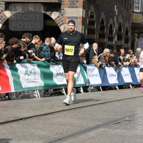 13.09.2026 - 21. swb-Marathon Bremen Strokosch-Dieckow http://msf.ph/oto/10356719 13.09.2026 10:56:55 Ziel 10240, 10356, 10372, 10486, 10540, 10675, 10721, 10771, 10824, 10844, 10888, 10936, 11064, 11069, 11256, 11349, 11407, 11474, 11601, 11795, 11844, 11855, 11871, 11911, 11996, 12543, 10157, 10408, 10700, 10772, 11000, 11236, 11292, 11328, 11484, 11946, 12032 meine-sportfotos.de