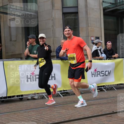 13.09.2026 - 21. swb-Marathon Bremen Strokosch-Dieckow http://msf.ph/oto/10356829 13.09.2026 11:17:22 Ziel 10472, 10756, 10979, 11367, 11709, 11932, 12226, 12292, 12321, 12334, 10335, 10773, 10779, 11355, 11461, 11495, 11672, 12101, 12287 meine-sportfotos.de