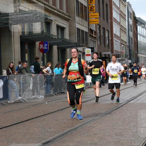 13.09.2026 - 21. swb-Marathon Bremen Strokosch-Dieckow http://msf.ph/oto/10356875 13.09.2026 11:17:29 Ziel 10137, 10756, 11367, 11932, 12023, 12226, 12292, 12321, 12373, 10472, 10773, 10779, 10979, 11495, 11672, 11709, 12101, 12334 meine-sportfotos.de