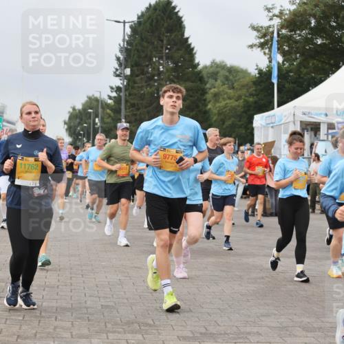 13.09.2026 - Kiel Lauf Andreas Tolksdorf http://msf.ph/oto/10357003 13.09.2026 09:59:31 Kiellinie 38, 11762, 1999, 8413, 38, 9775, 2470 meine-sportfotos.de