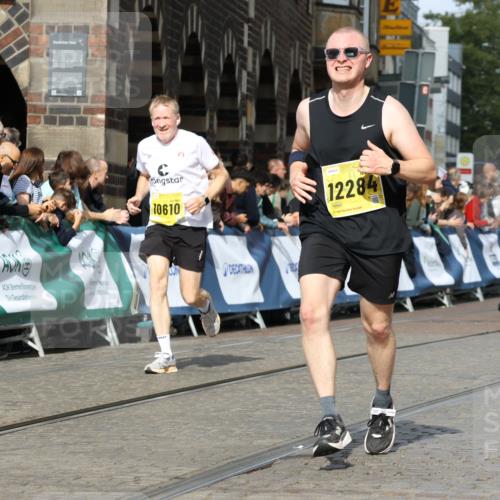 13.09.2026 - 21. swb-Marathon Bremen Strokosch-Dieckow http://msf.ph/oto/10357007 13.09.2026 10:56:59 Ziel 10240, 10356, 10372, 10486, 10540, 10721, 10771, 10824, 10888, 10936, 11064, 11069, 11349, 11407, 11474, 11601, 11855, 11871, 11872, 11911, 11996, 12434, 12543, 10157, 10166, 10578, 10700, 10772, 10969, 11236, 11292, 11484, 11667, 12032, 12382, 12383 meine-sportfotos.de