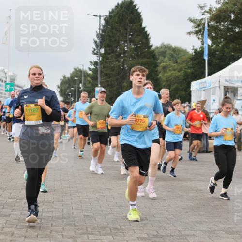 13.09.2026 - Kiel Lauf Andreas Tolksdorf http://msf.ph/oto/10357014 13.09.2026 09:59:31 Kiellinie 38, 11762, 5413, 38, 9775, 39, 2470 meine-sportfotos.de