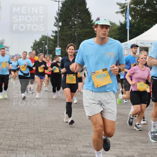 13.09.2026 - Kiel Lauf Andreas Tolksdorf http://msf.ph/oto/10357231 13.09.2026 09:59:39 Kiellinie 2662, 2746, 9107, 38, 16347, 5841, 16 meine-sportfotos.de
