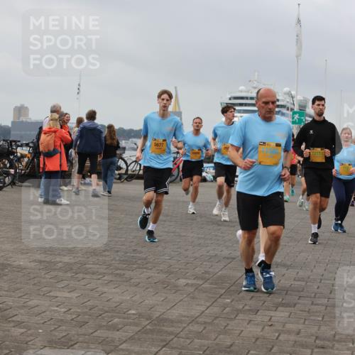 13.09.2026 - Kiel Lauf Andreas Tolksdorf http://msf.ph/oto/10357663 13.09.2026 10:00:07 Kiellinie 5677, 10980, 39, 11585, 12151 meine-sportfotos.de