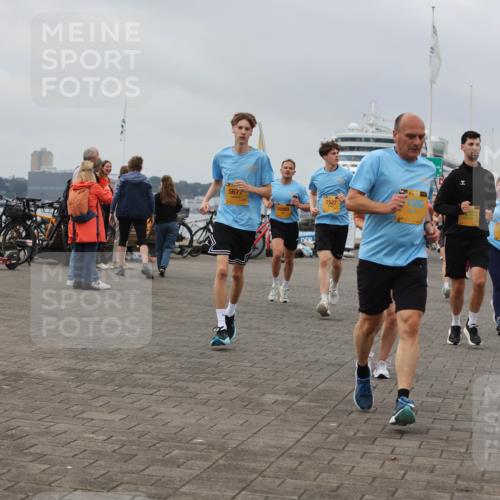 13.09.2026 - Kiel Lauf Andreas Tolksdorf http://msf.ph/oto/10357670 13.09.2026 10:00:07 Kiellinie 5677, 2927, 39, 151 meine-sportfotos.de